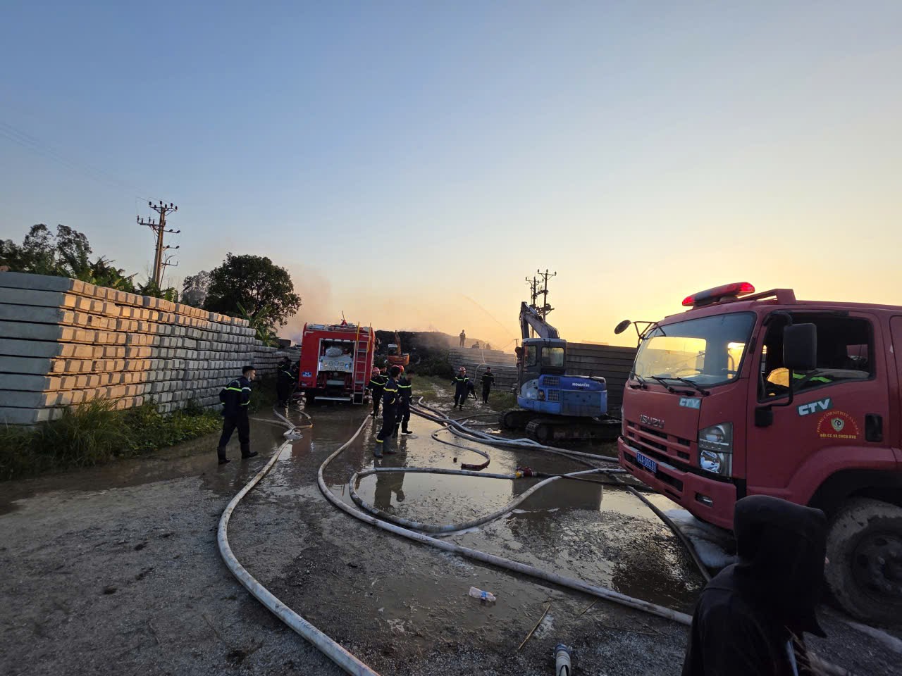 Thông tin về vụ cháy bãi phế liệu tại xã Trường Tân